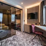 Brücke Hotel 4*